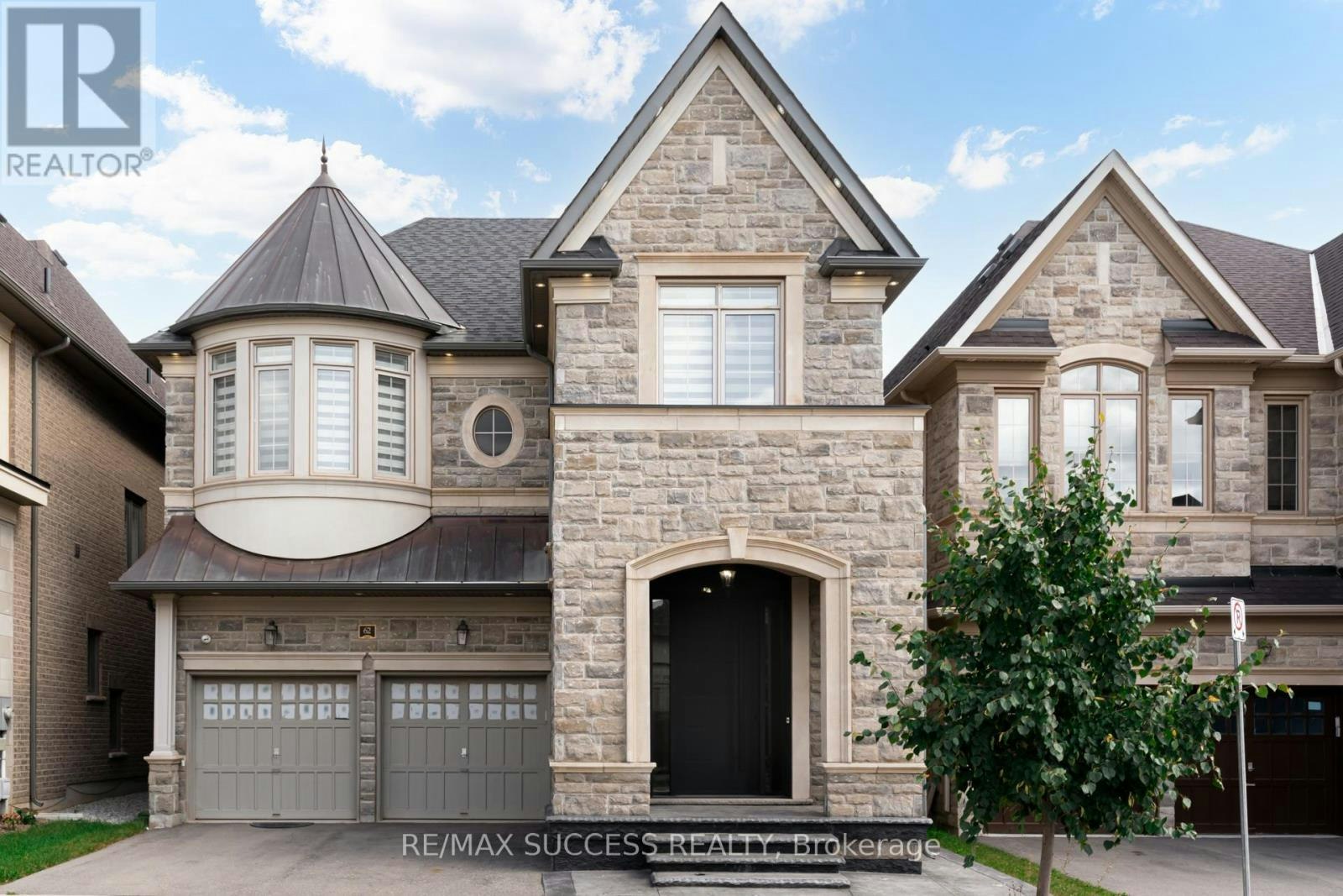 62 Threshing Mill Boulevard, Oakville, ON, L6H 7C5