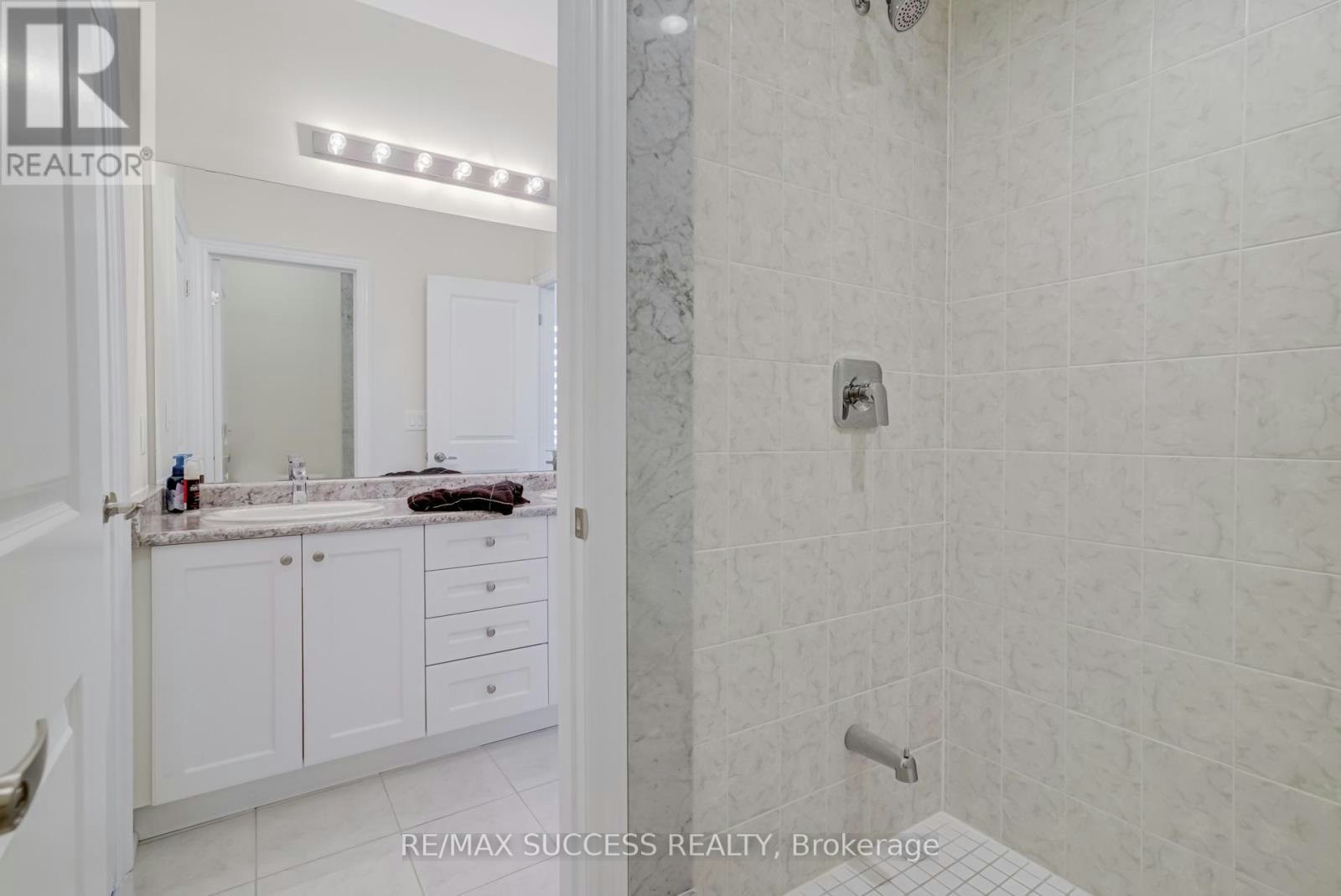 62 Threshing Mill Boulevard, Oakville, ON, L6H 7C5 - 34