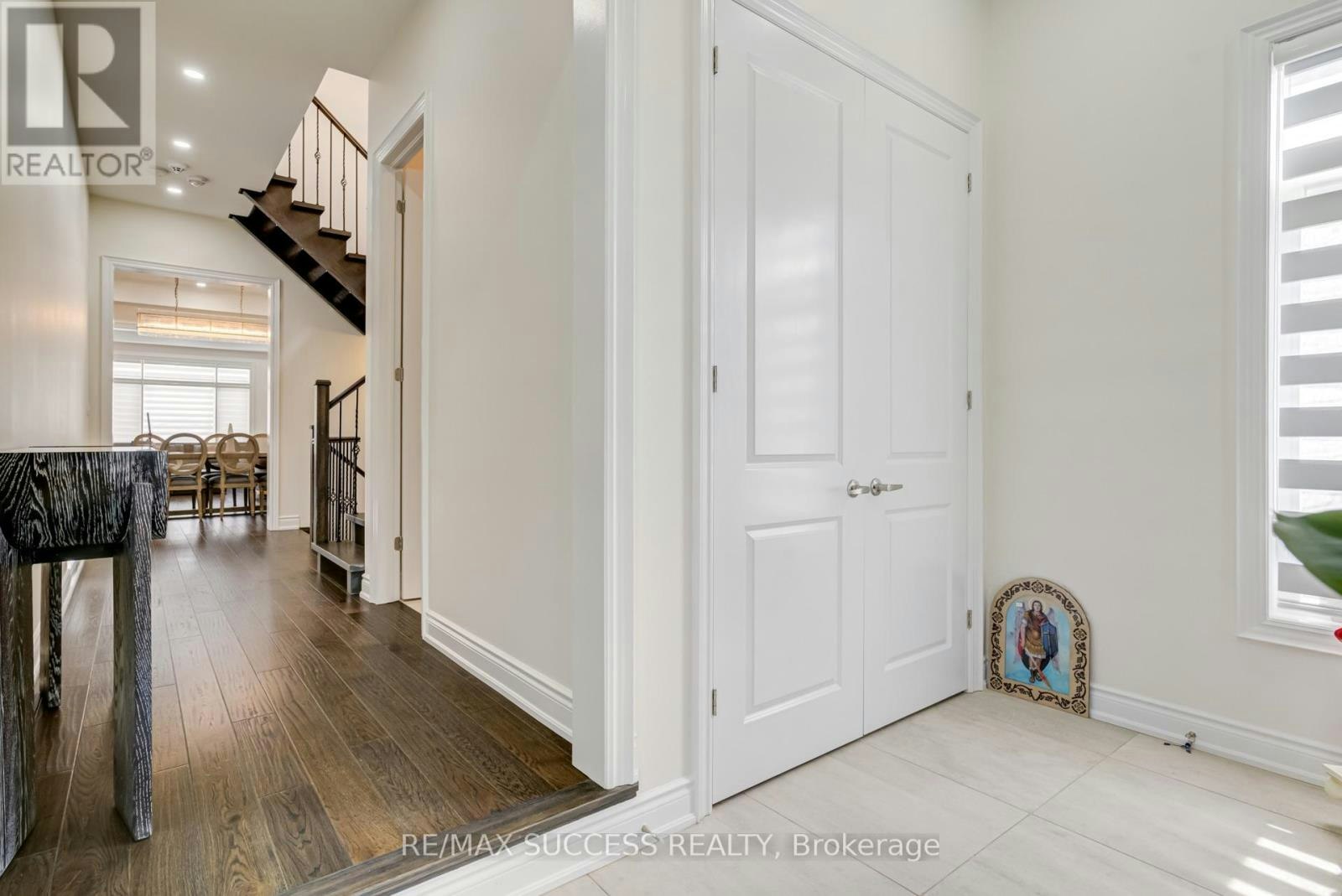 62 Threshing Mill Boulevard, Oakville, ON, L6H 7C5 - 6