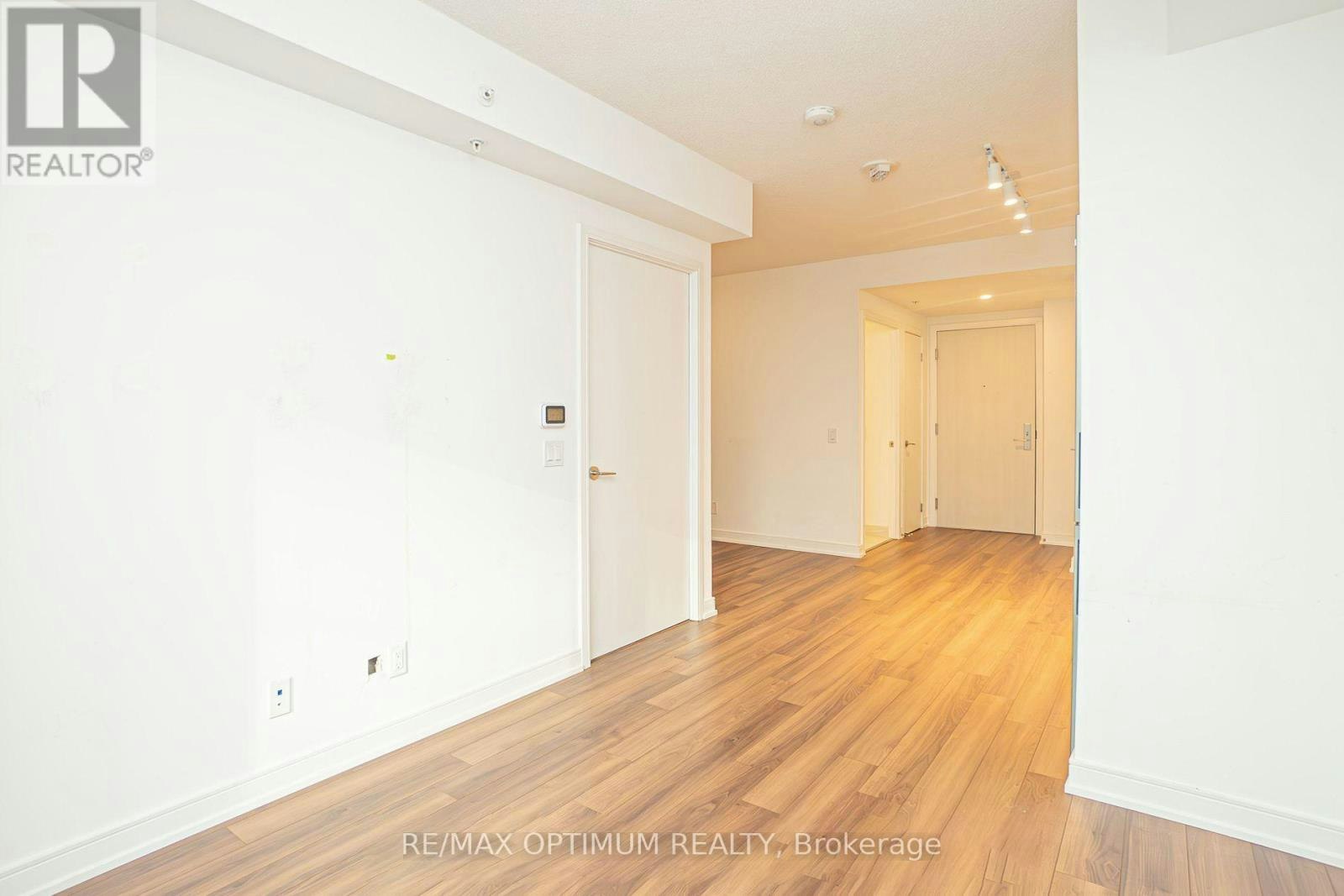 209-30 Samuel Wood Way, Toronto, ON, M9B 0C9 - 4