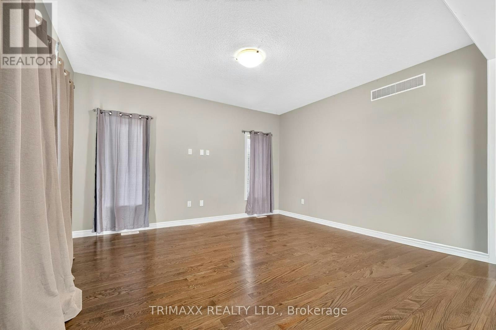 104 Tartan Avenue, Kitchener, ON, N2R 1R7 - 4
