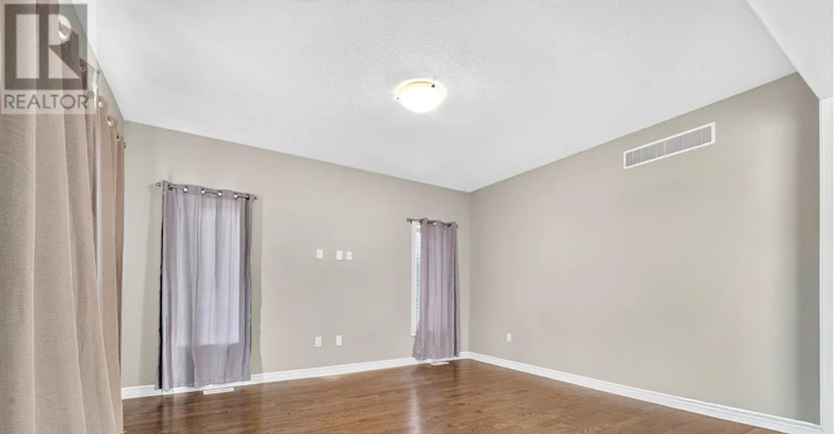 104 Tartan Avenue, Kitchener, ON, N2R 1R7 - 4