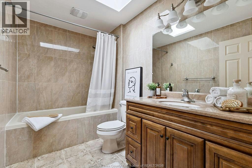 1544 Imperial Crescent, Windsor, ON, N9G 2T8 - 11