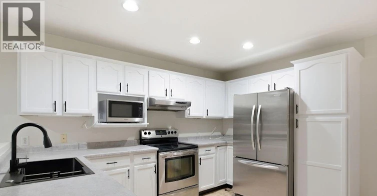 1544 Imperial Crescent, Windsor, ON, N9G 2T8 - 9