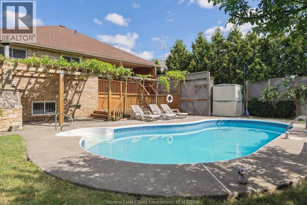 1544 Imperial Crescent, Windsor, ON, N9G 2T8 - 26