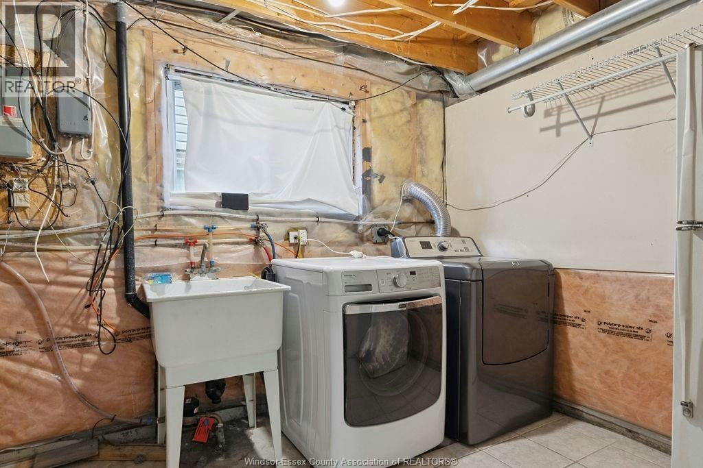 1544 Imperial Crescent, Windsor, ON, N9G 2T8 - 22