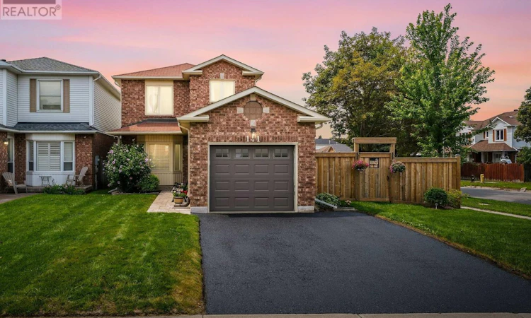 141 Poolton Crescent