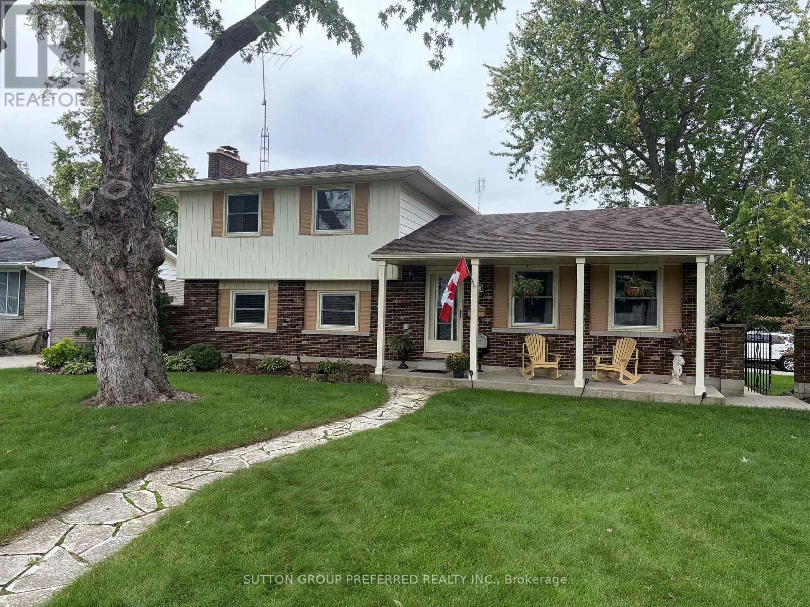 20 Cedarwoods Crescent, Chatham-Kent, ON, N7L 3W6