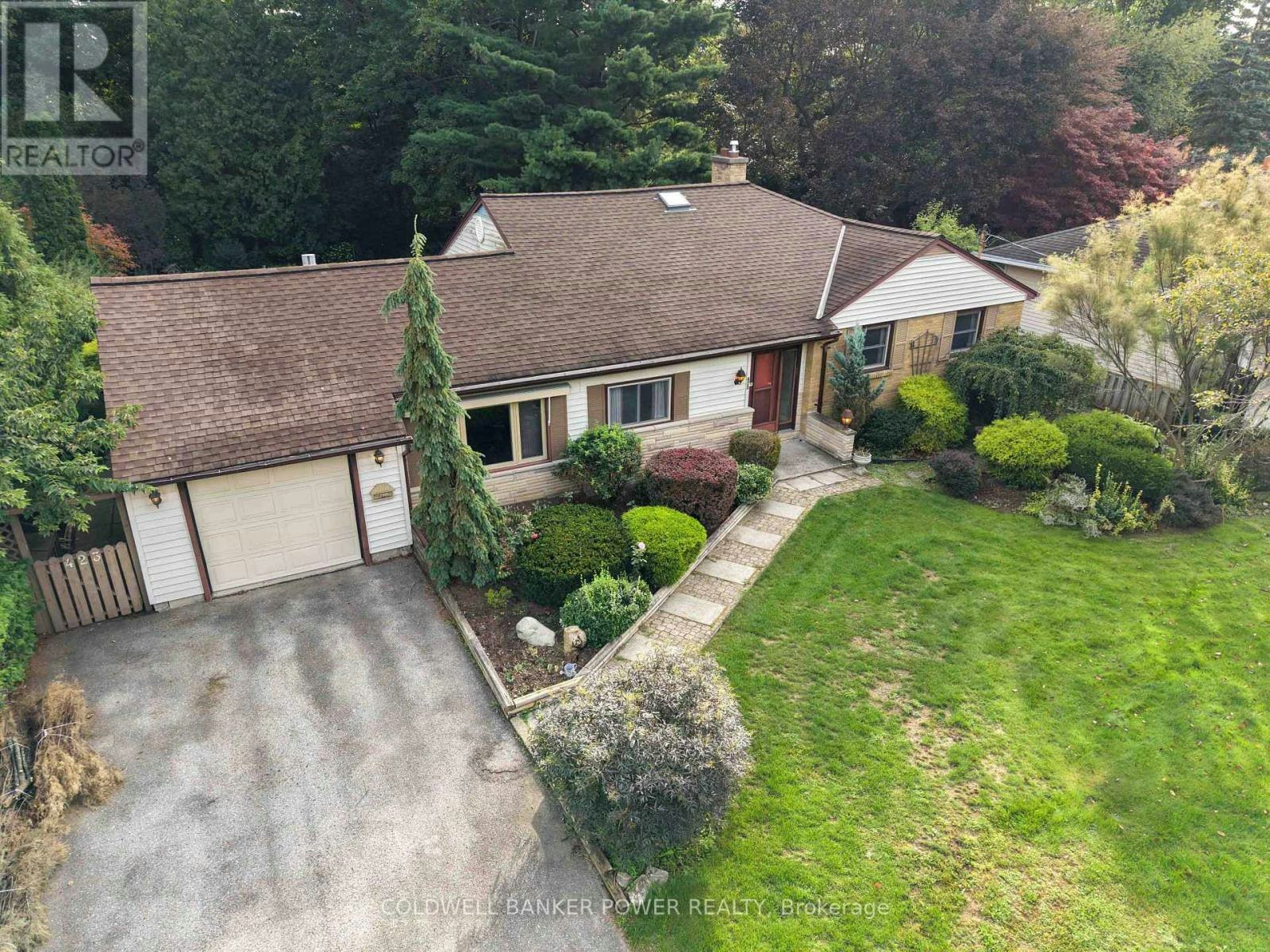 423 Pinetree Drive, London, ON, N6H 3M9