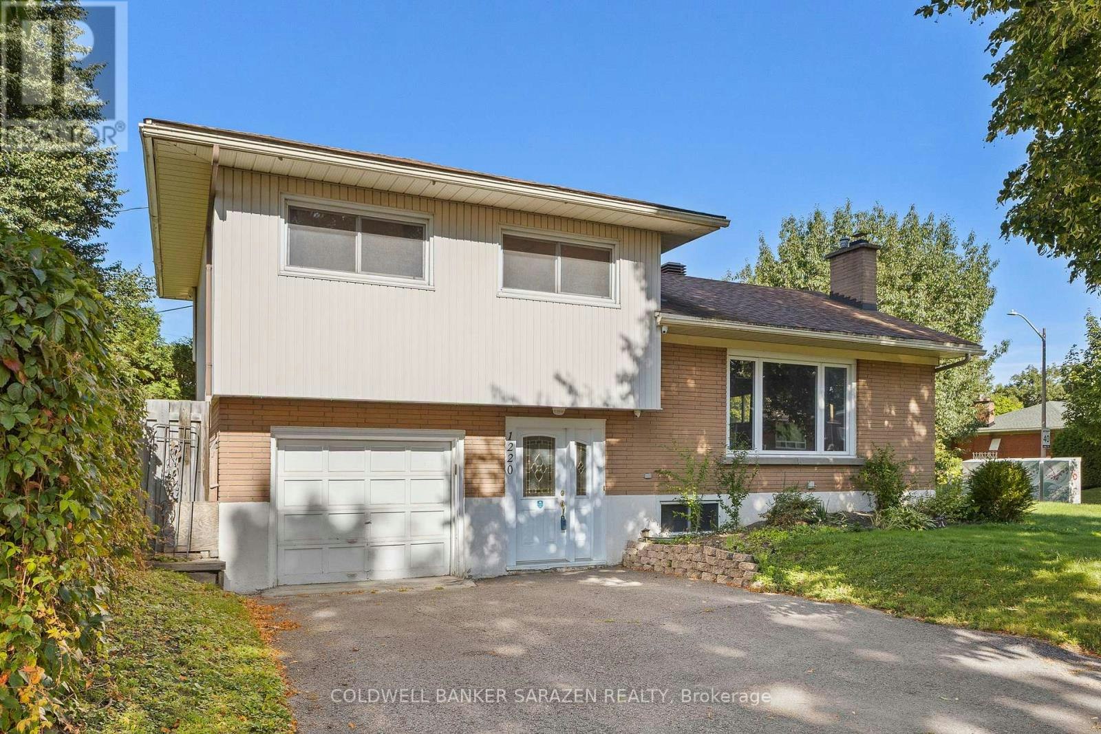 1220 Whitmore Avenue, Ottawa, ON, K2C 2N7