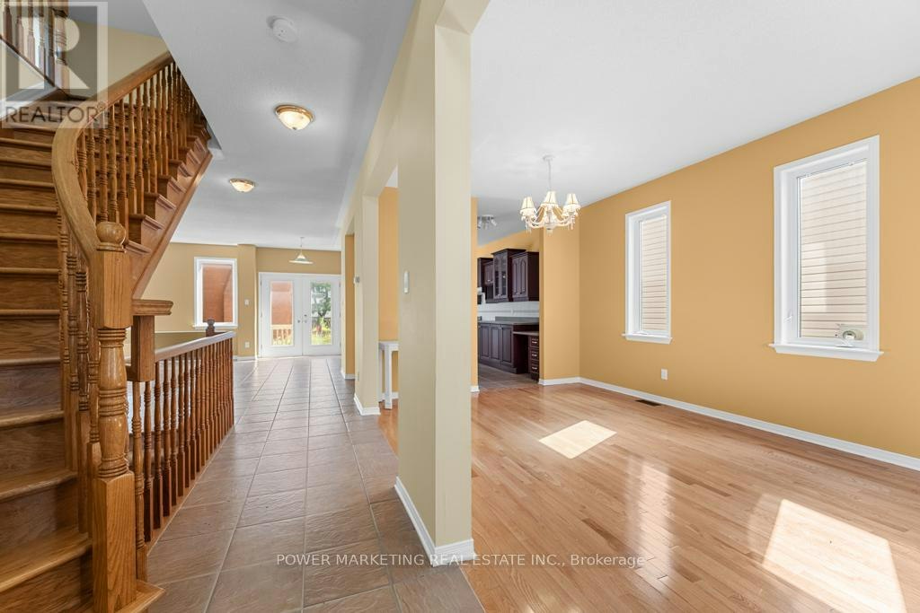 5 Tierney Drive, Ottawa, ON, K2J 4W2 - 6