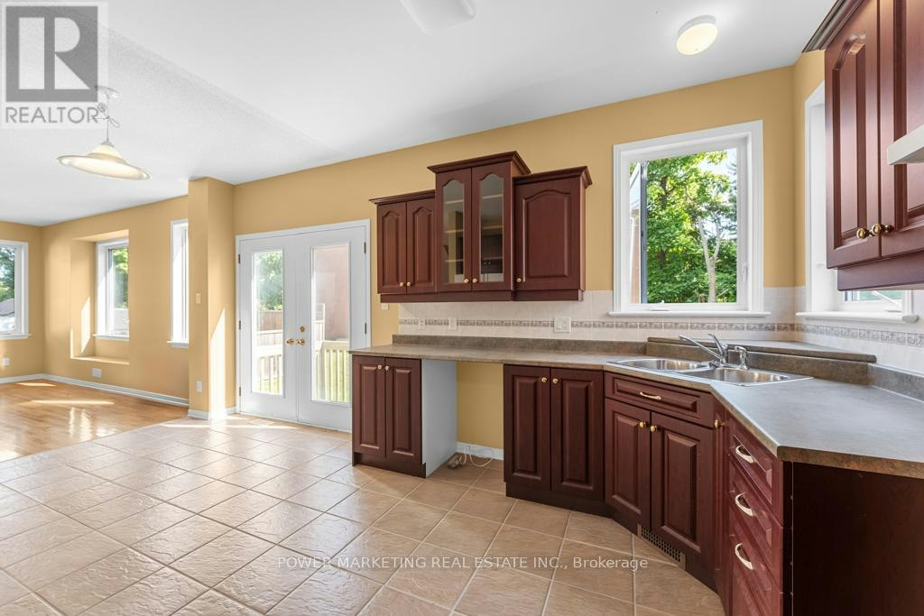 5 Tierney Drive, Ottawa, ON, K2J 4W2 - 12