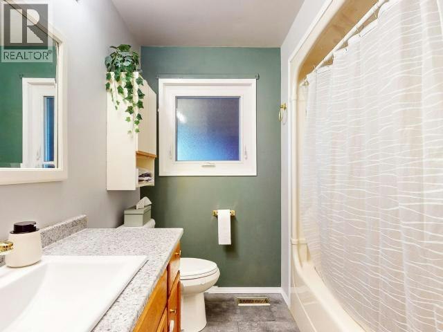 4678 Ontario Avenue, Powell River, BC, V8A 5L6 - 6