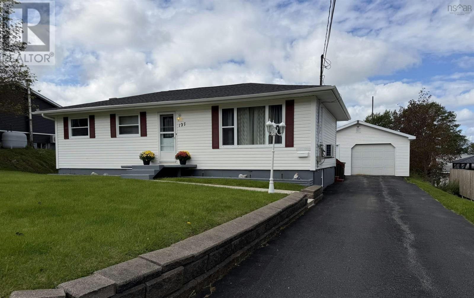 127 Kennedy Avenue, Sydney, NS, B1P 3K9