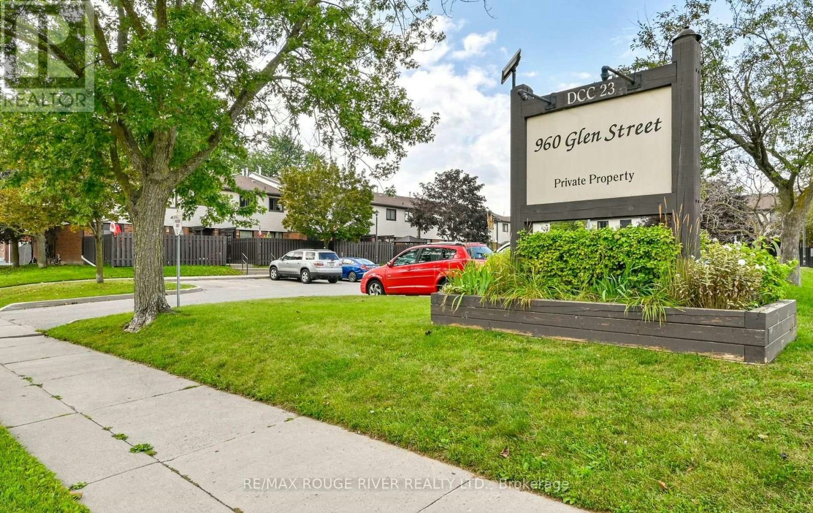 72-960 Glen Street, Oshawa, ON, L1J 6E8 - 2