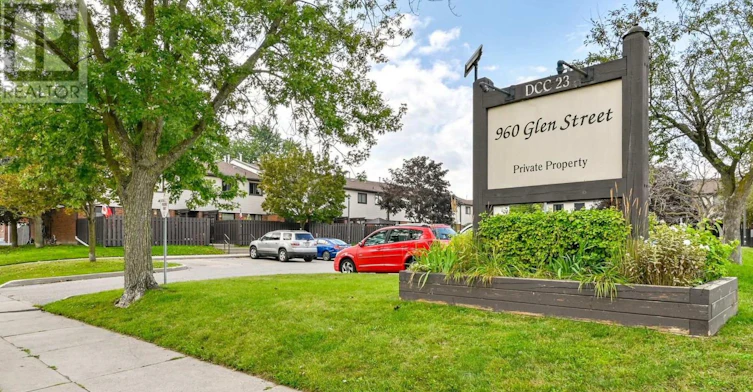 72-960 Glen Street, Oshawa, ON, L1J 6E8 - 2
