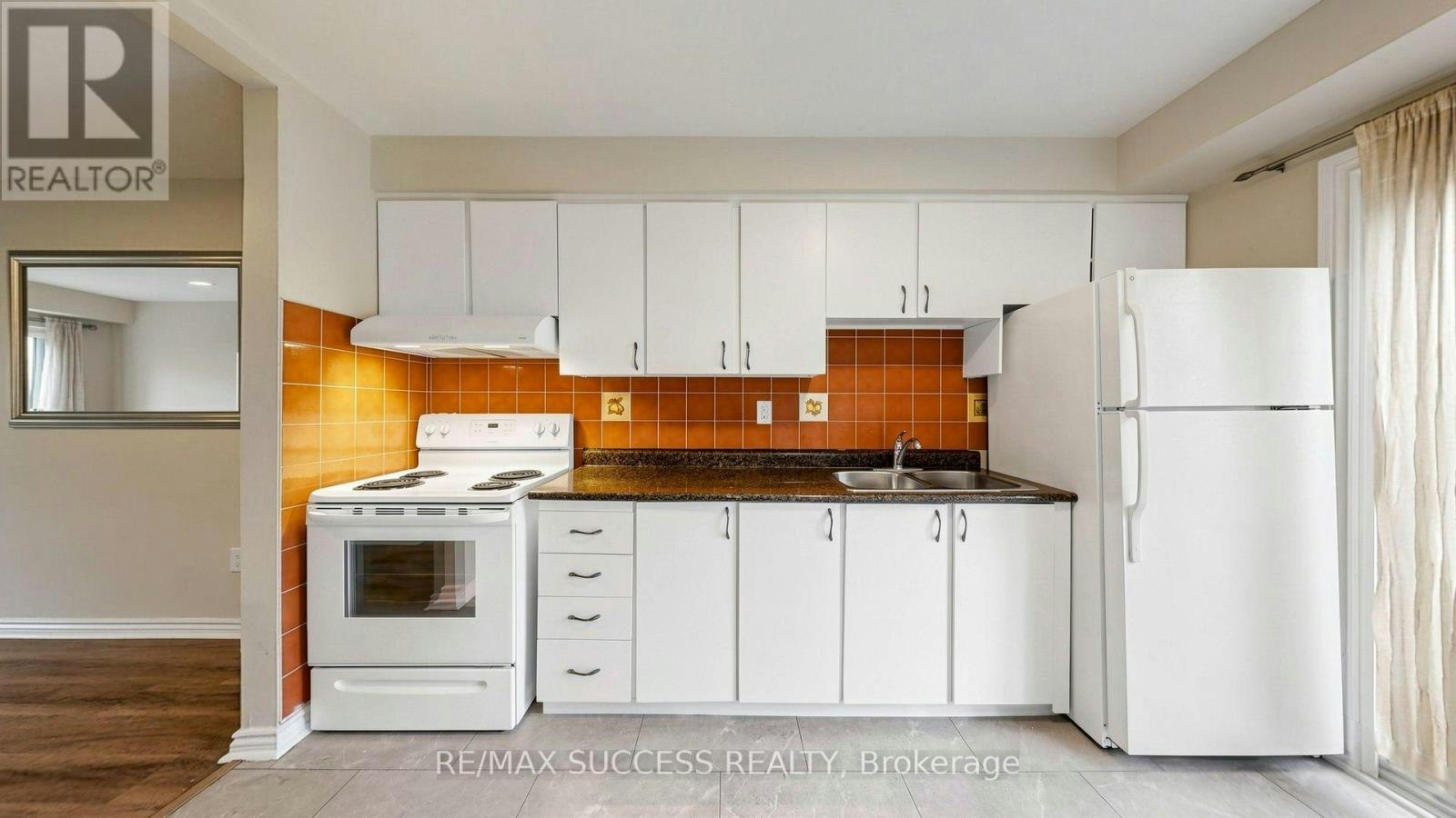 44-5536 Montevideo Road, Mississauga, ON, L5N 2P4 - 6