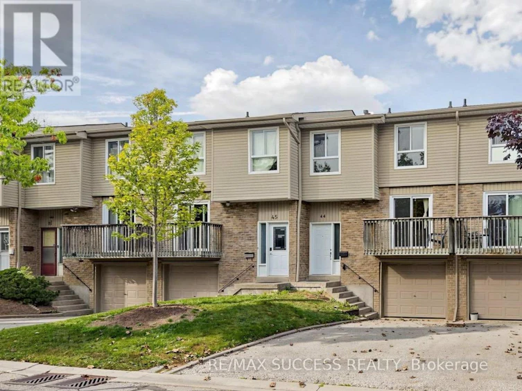 44-5536 Montevideo Road, Mississauga, ON, L5N 2P4 - 2