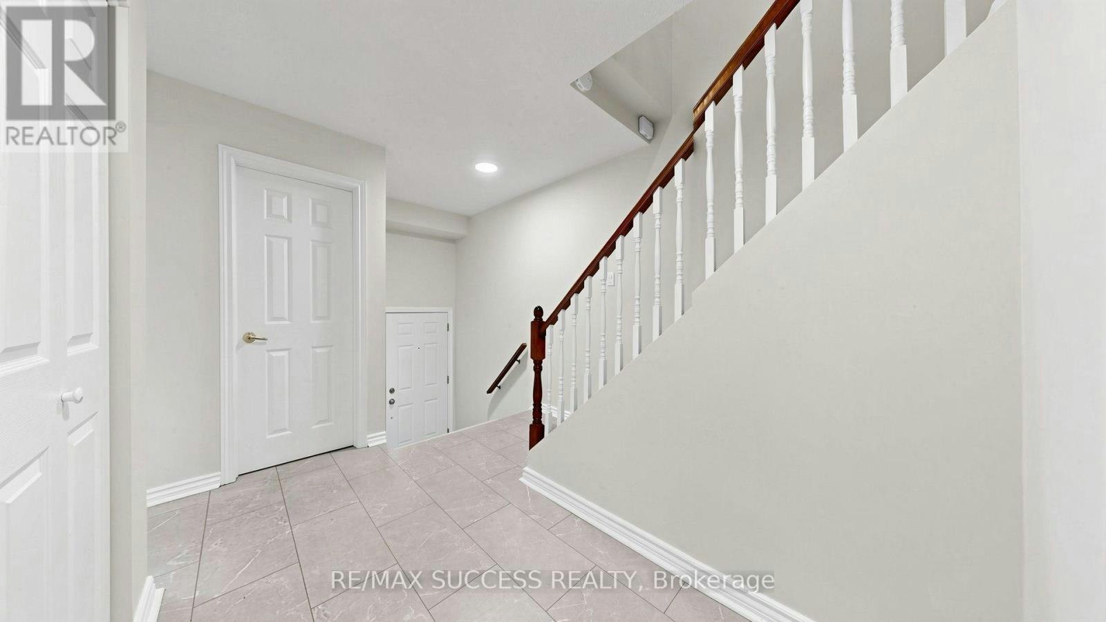 44-5536 Montevideo Road, Mississauga, ON, L5N 2P4 - 3
