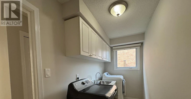 2034 Oxford Avenue, Oakville, ON, L6H 4K7 - 9