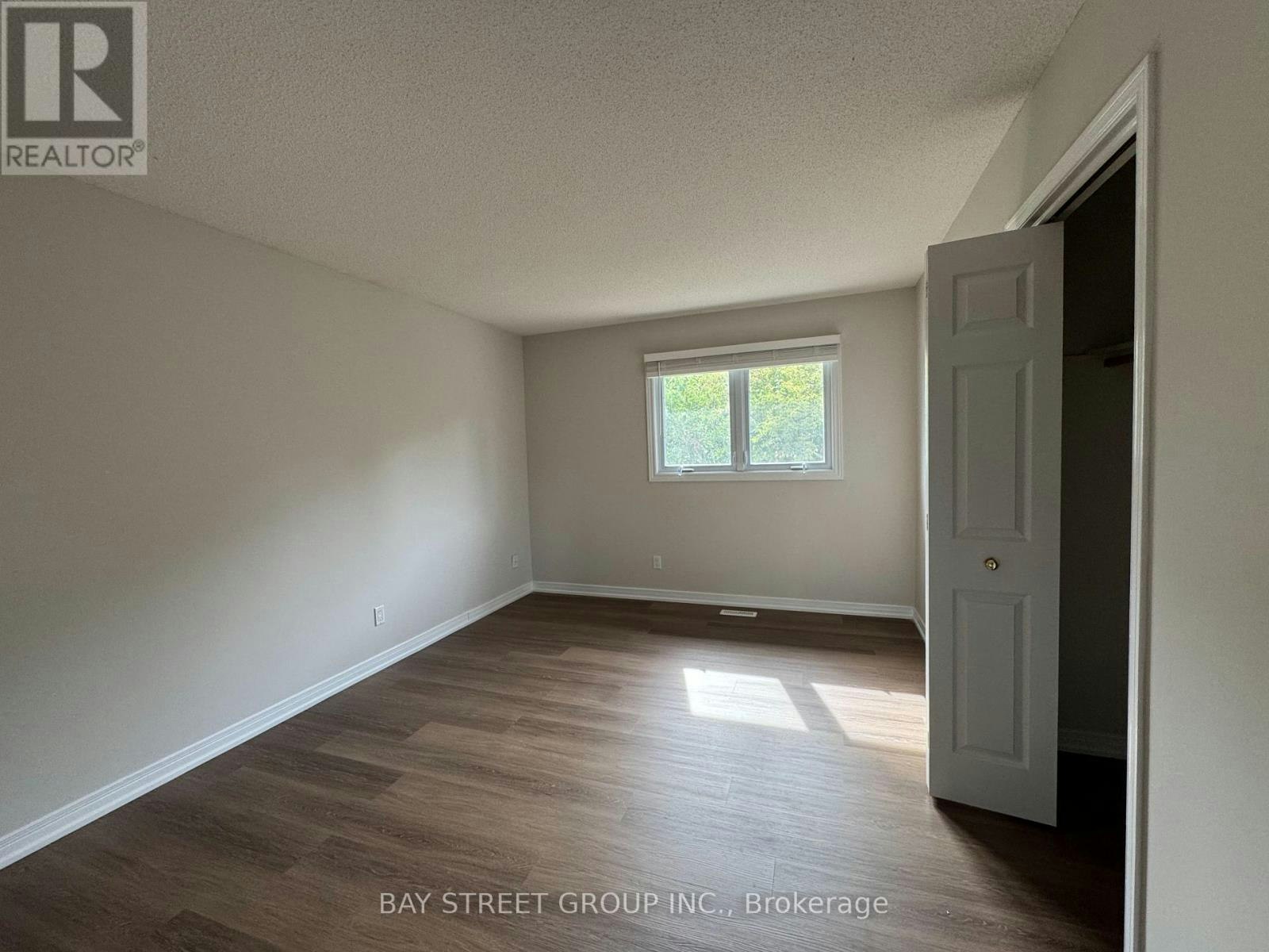 2034 Oxford Avenue, Oakville, ON, L6H 4K7 - 15