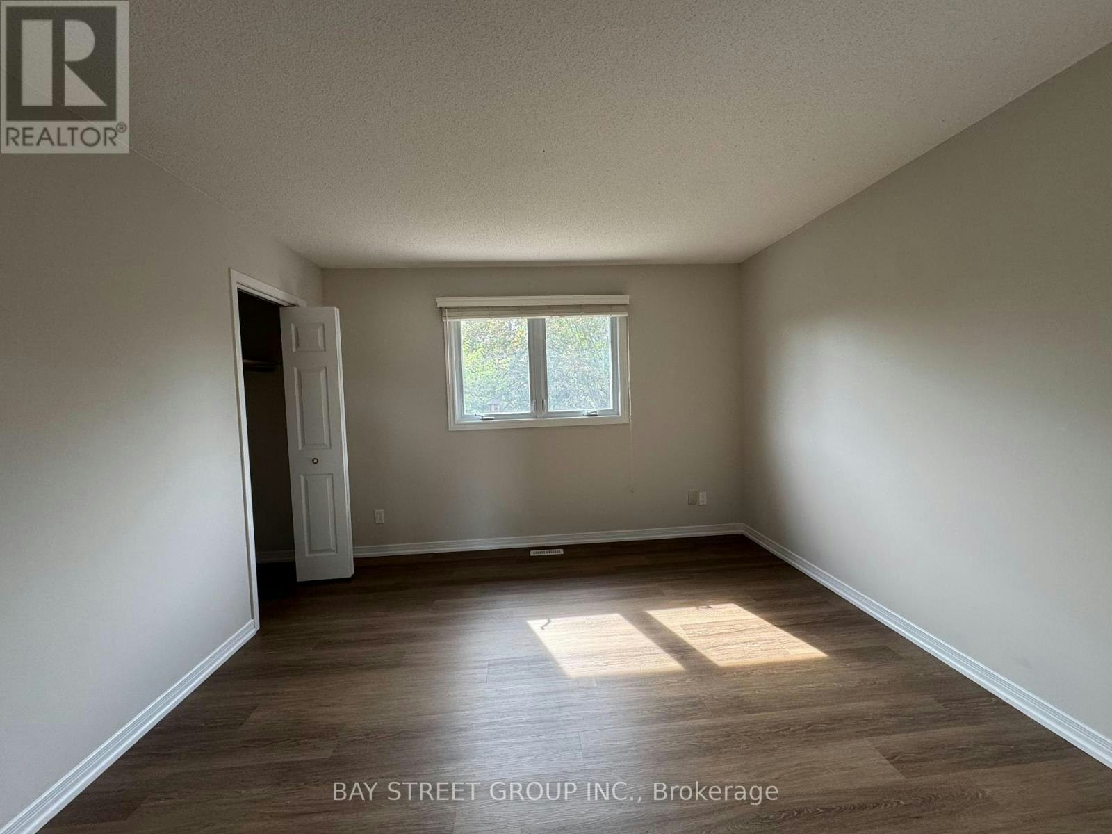 2034 Oxford Avenue, Oakville, ON, L6H 4K7 - 13