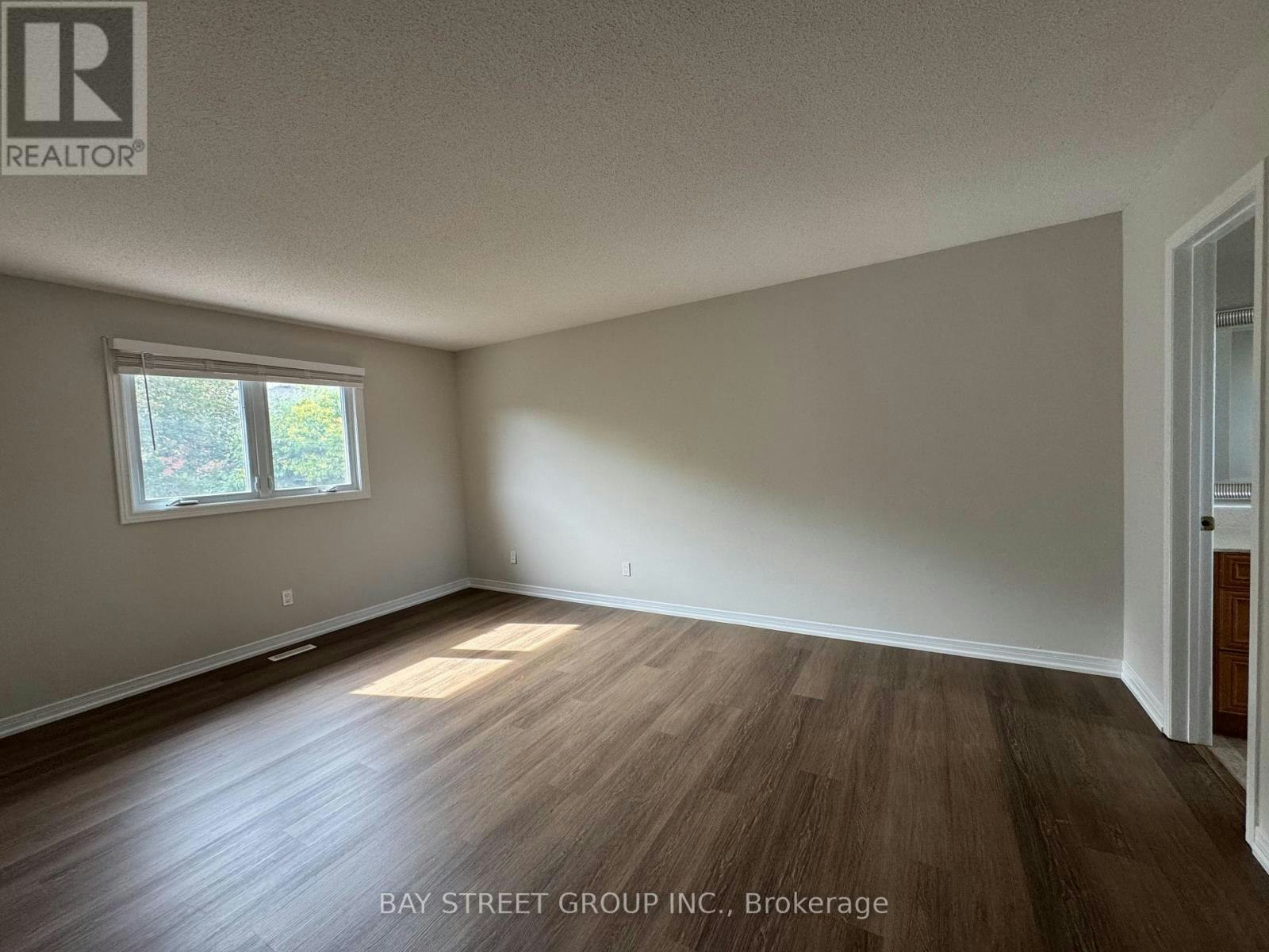 2034 Oxford Avenue, Oakville, ON, L6H 4K7 - 11