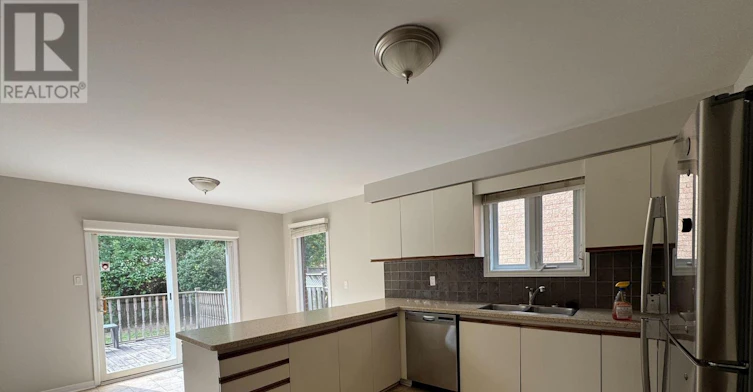2034 Oxford Avenue, Oakville, ON, L6H 4K7 - 5