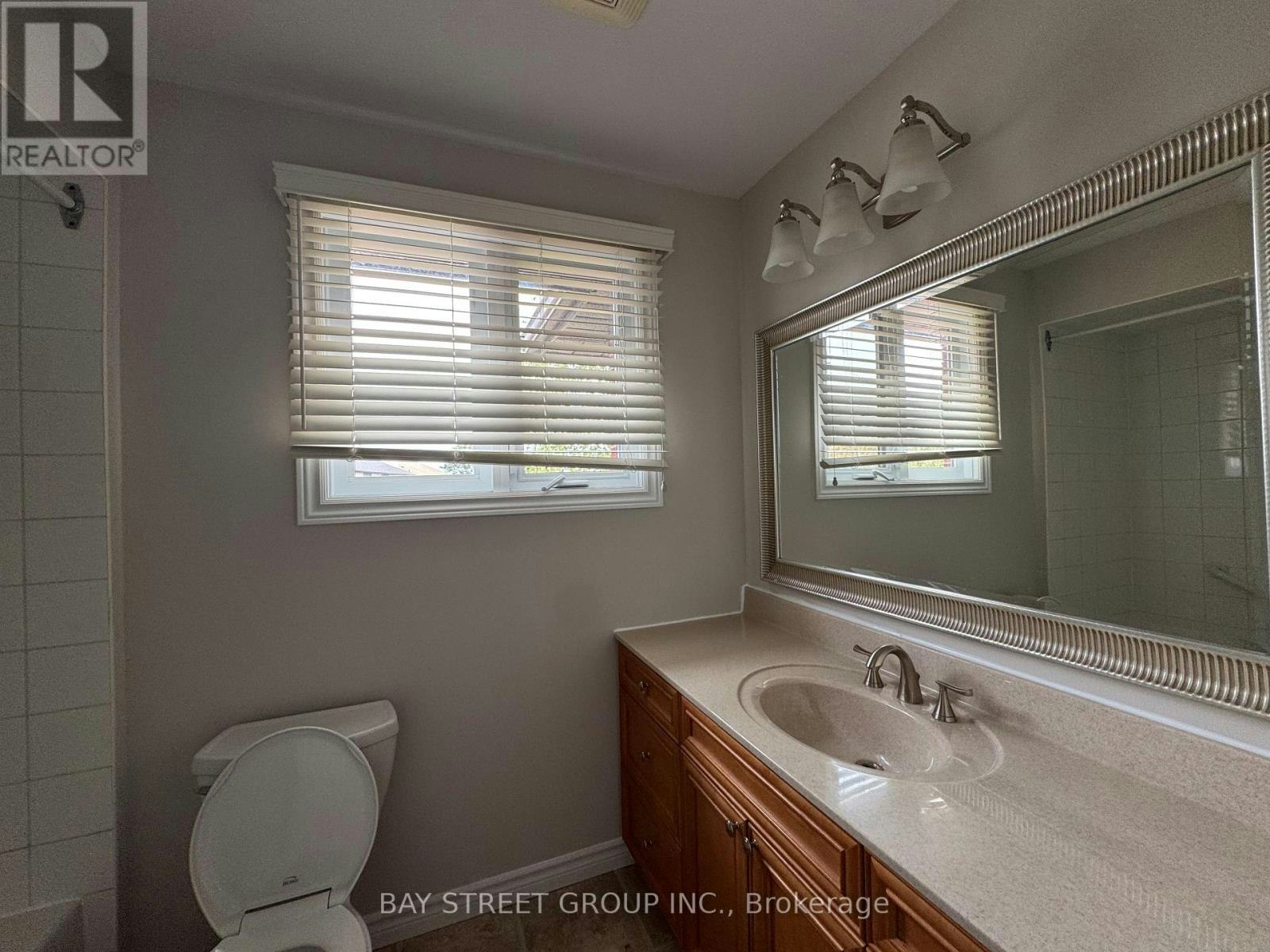 2034 Oxford Avenue, Oakville, ON, L6H 4K7 - 20