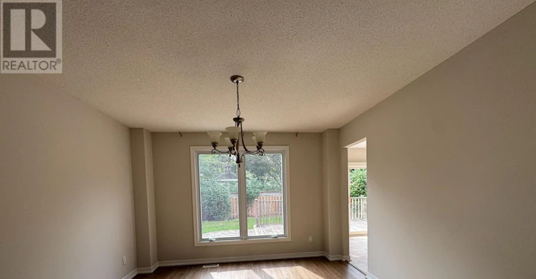 2034 Oxford Avenue, Oakville, ON, L6H 4K7 - 4