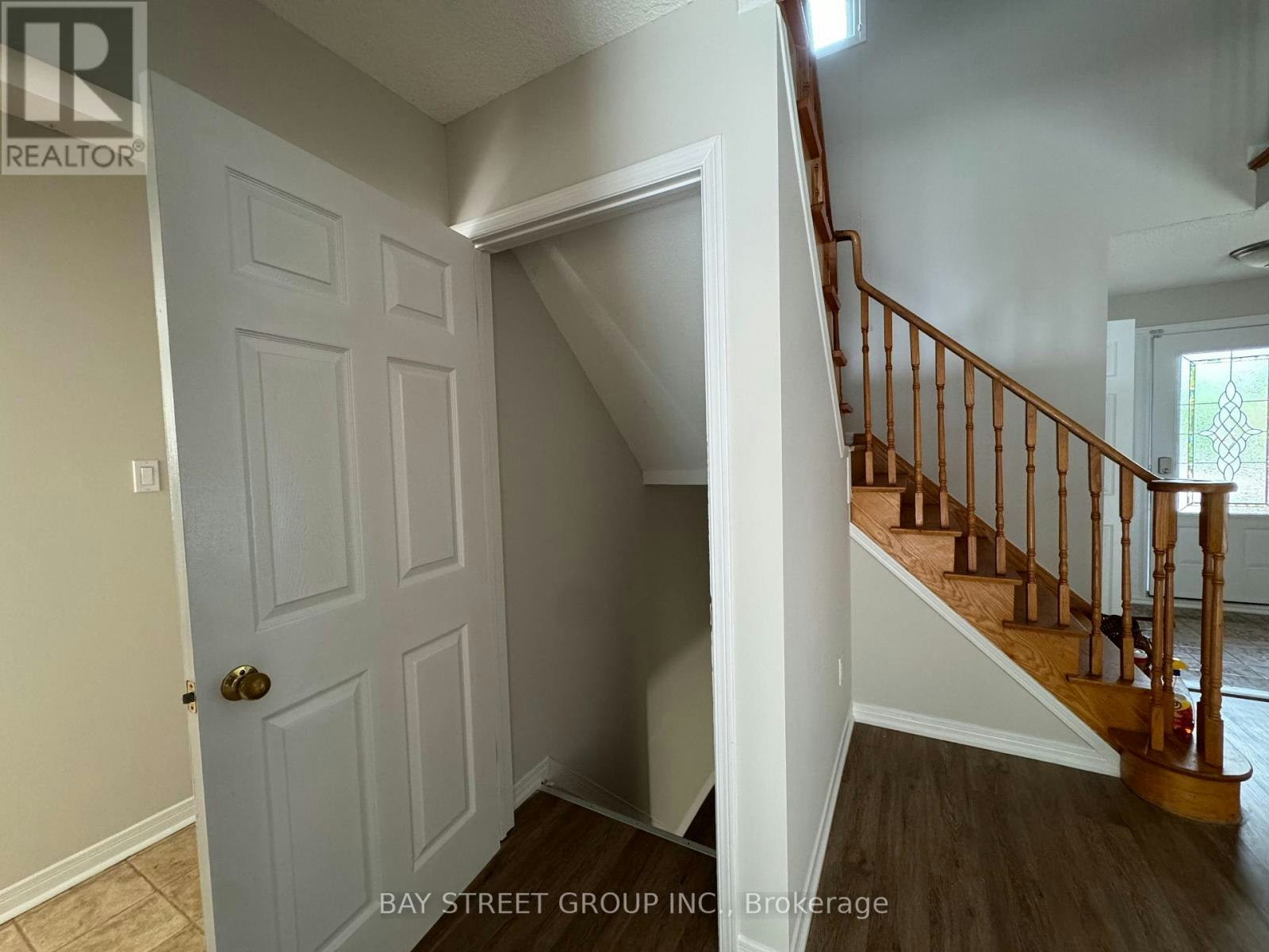 2034 Oxford Avenue, Oakville, ON, L6H 4K7 - 10