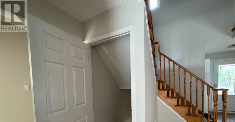 2034 Oxford Avenue, Oakville, ON, L6H 4K7 - 10