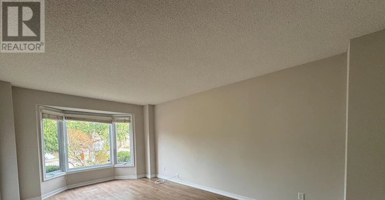 2034 Oxford Avenue, Oakville, ON, L6H 4K7
