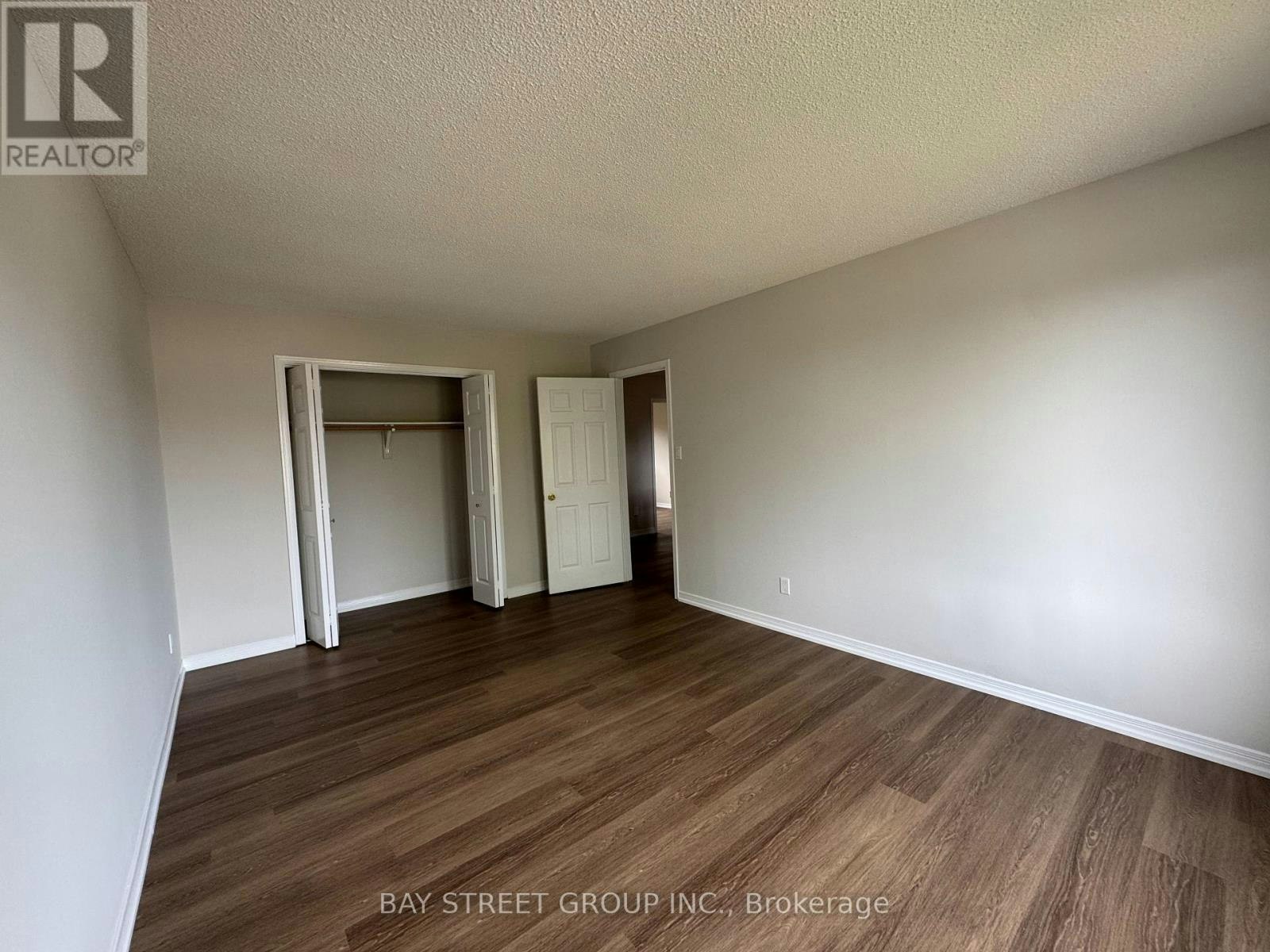 2034 Oxford Avenue, Oakville, ON, L6H 4K7 - 18
