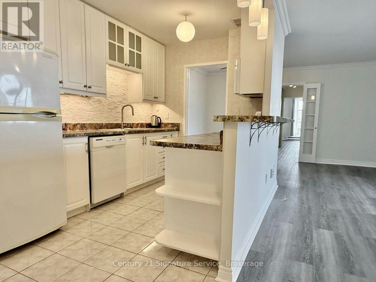 1107-3025 Frederica Drive, Mississauga, ON, L4Y 3A1 - 3