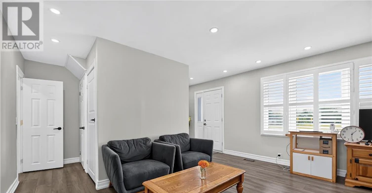 RIGHT Side 685717 2 Highway, Woodstock, ON, N4S 7V9 - 6