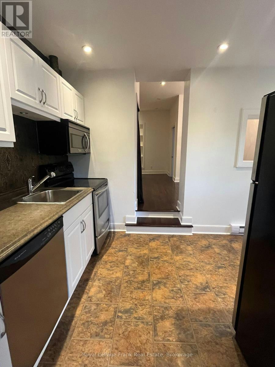 210 Mcdonnel Street, Peterborough, ON, K9H 2V9 - 13