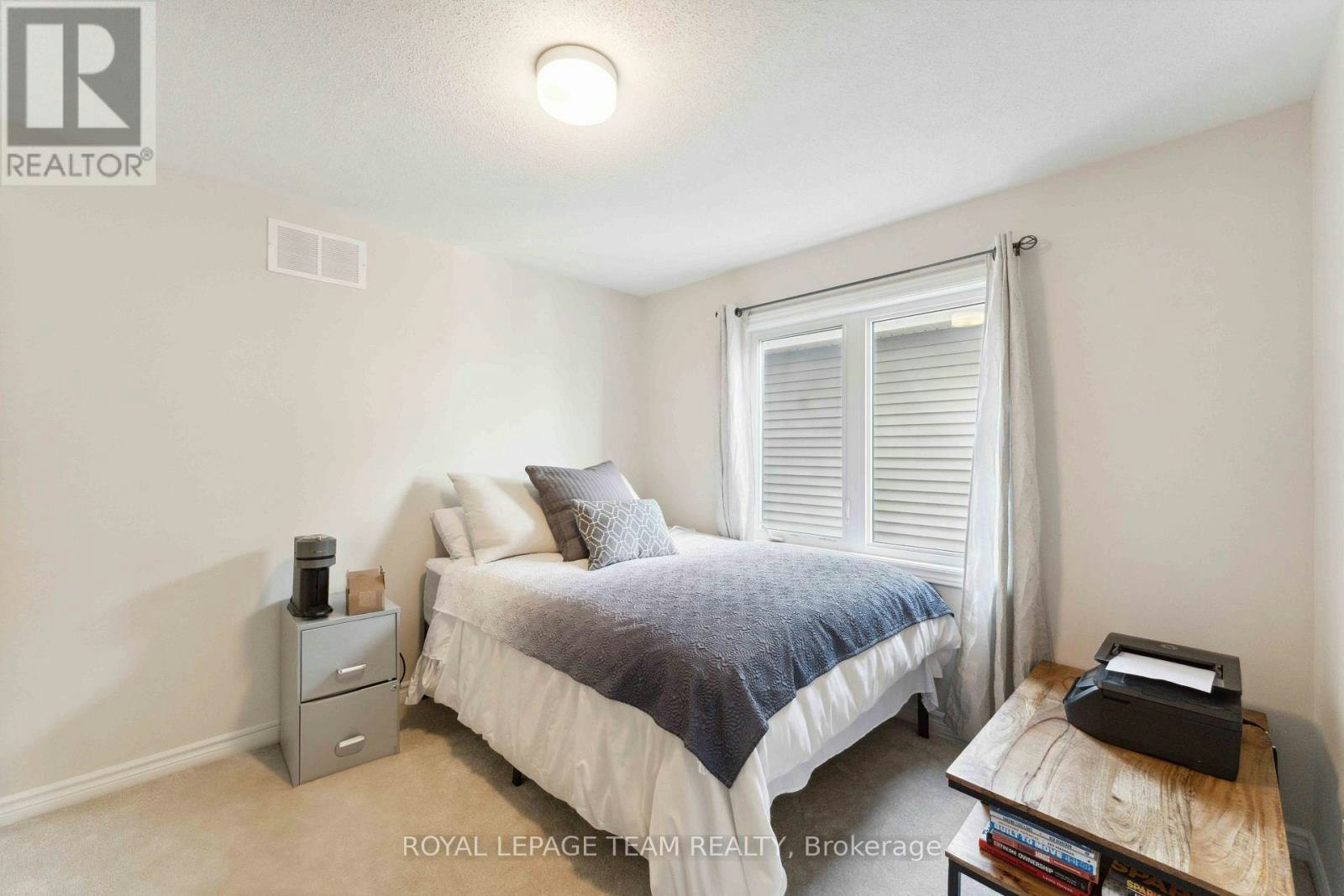 740 Brittanic Road, Ottawa, ON, K2V 0N7 - 21