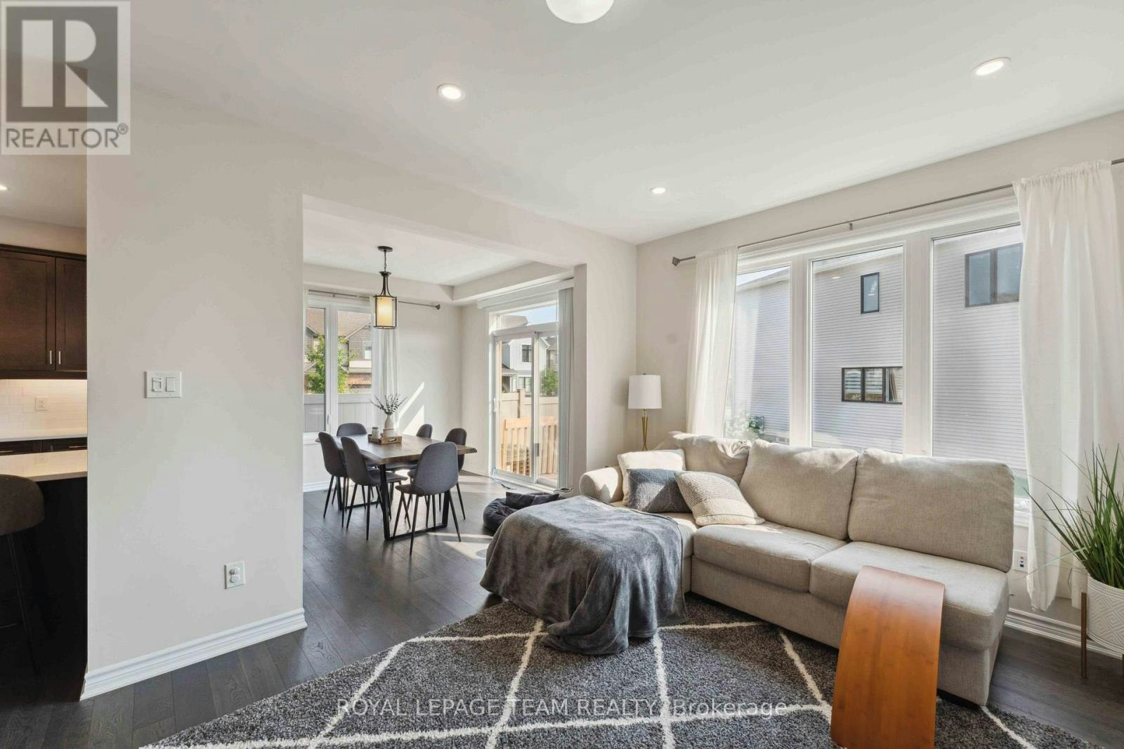 740 Brittanic Road, Ottawa, ON, K2V 0N7 - 10