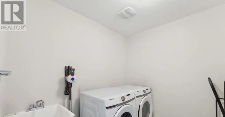 740 Brittanic Road, Ottawa, ON, K2V 0N7 - 22