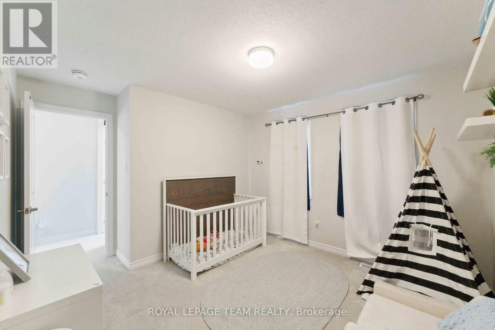740 Brittanic Road, Ottawa, ON, K2V 0N7 - 24