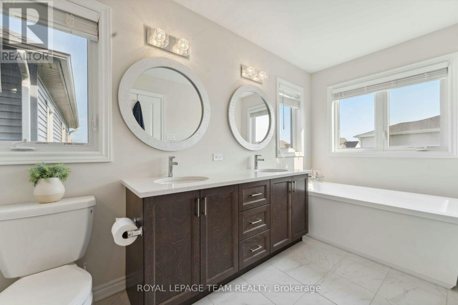 740 Brittanic Road, Ottawa, ON, K2V 0N7 - 17