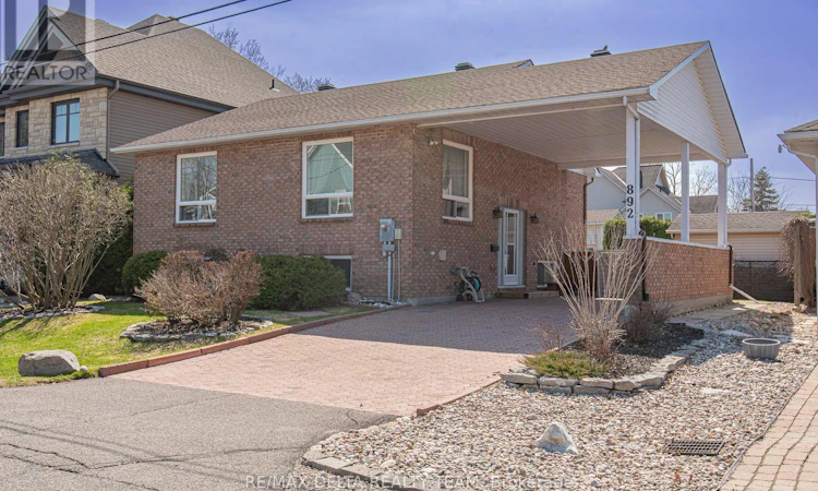 892 Scott Dupuis Way