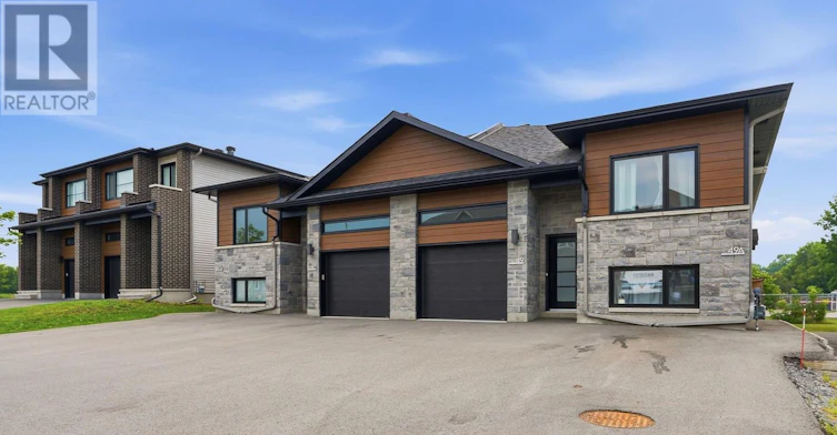 47 Cambridge Street, Limoges, ON, K0A 2M0 - 2