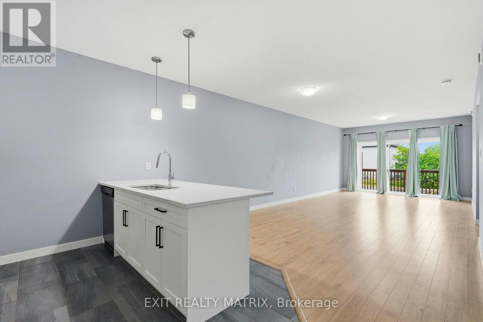 47 Cambridge Street, Limoges, ON, K0A 2M0 - 5
