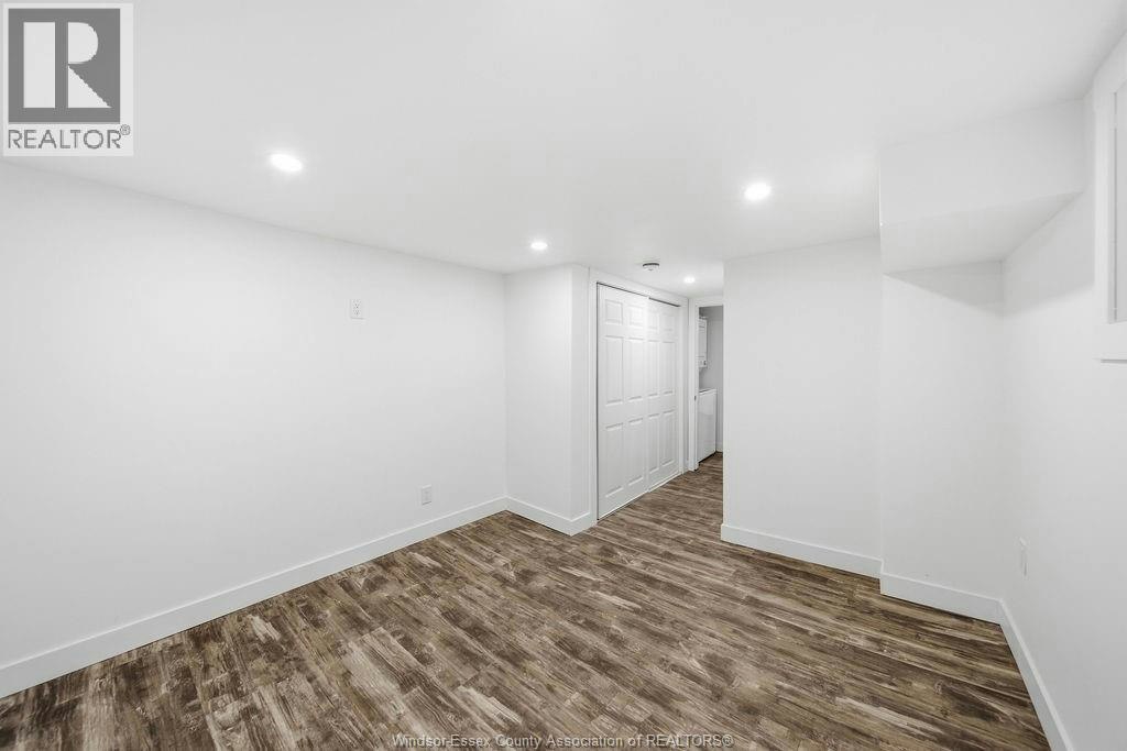 2-990 Victoria Avenue, Windsor, ON, N9A 4N5 - 13