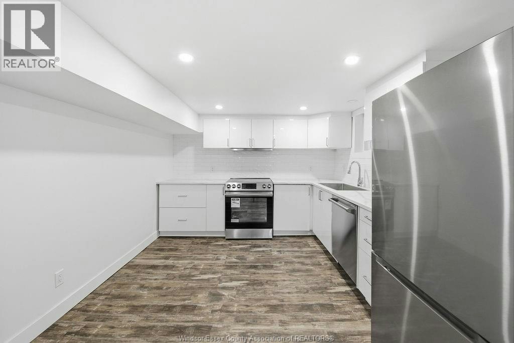 2-990 Victoria Avenue, Windsor, ON, N9A 4N5 - 8