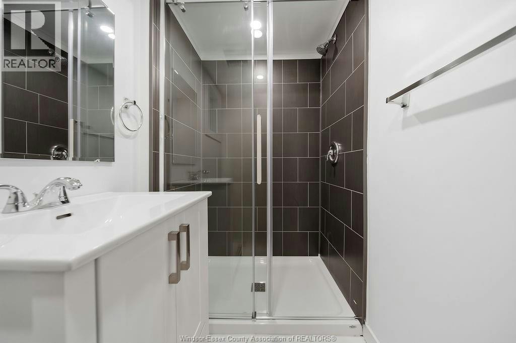 2-990 Victoria Avenue, Windsor, ON, N9A 4N5 - 15
