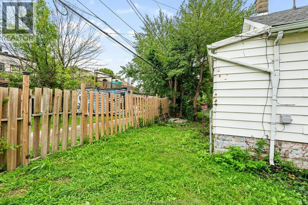 1016 Hickory Road, Windsor, ON, N8Y 3S1 - 22