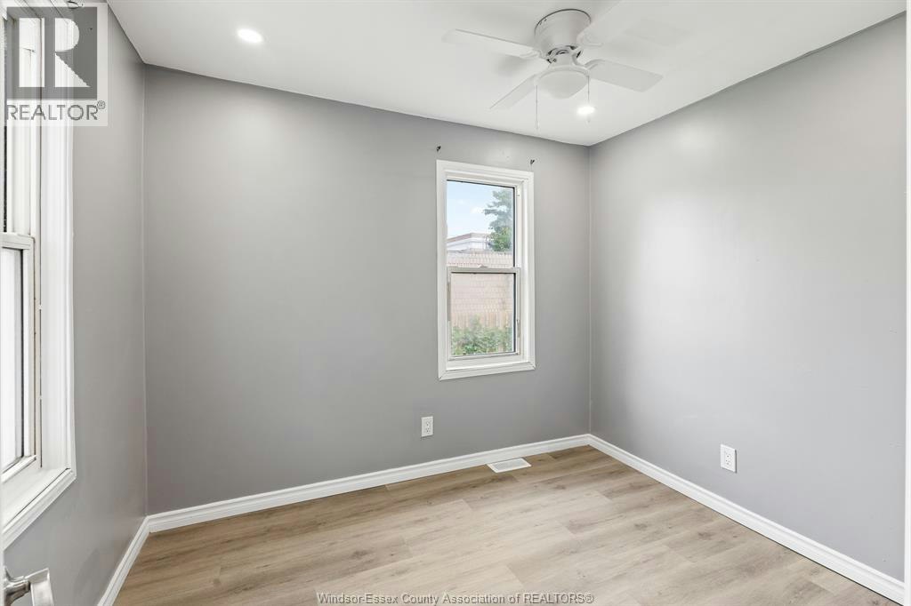 1016 Hickory Road, Windsor, ON, N8Y 3S1 - 5